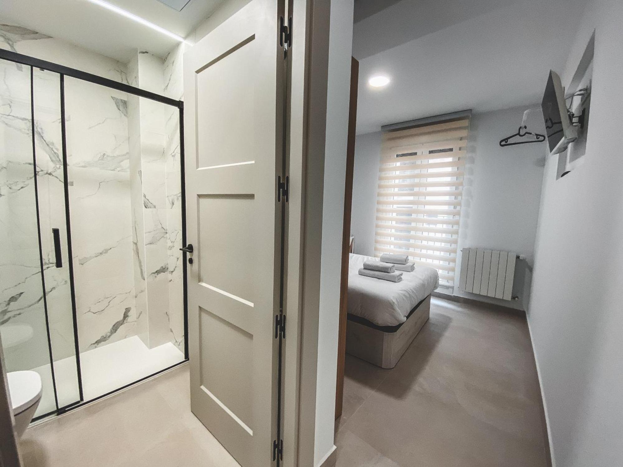 Casa San Juan - Habitaciones Privadas Logroño Kültér fotó